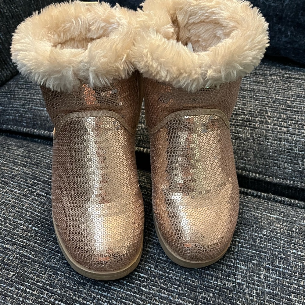 Like New Girls Gold Sequin Boots Size 13